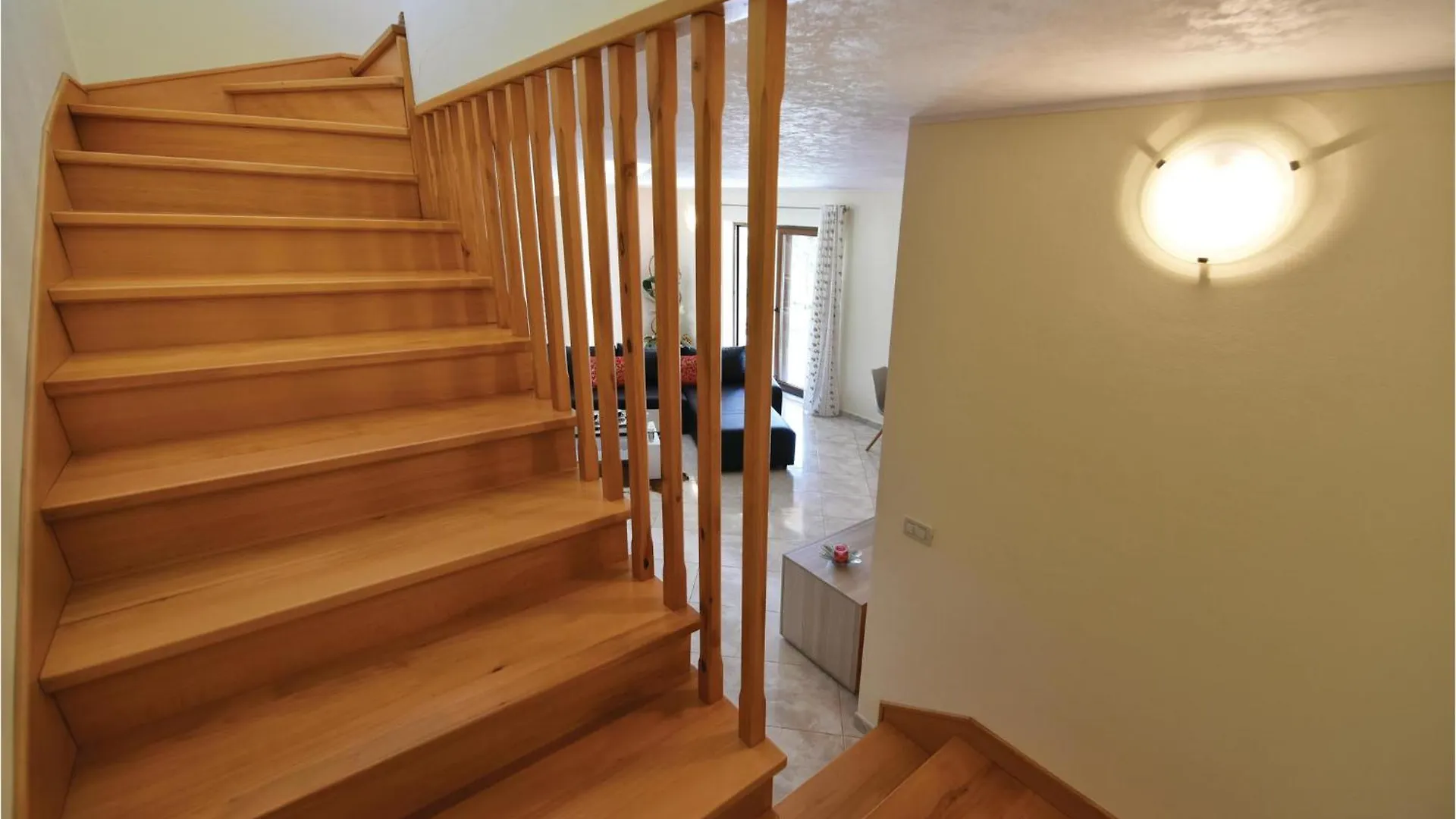 Σπίτι διακοπών Lovely Home In Tinjan With Wifi Κροατία
