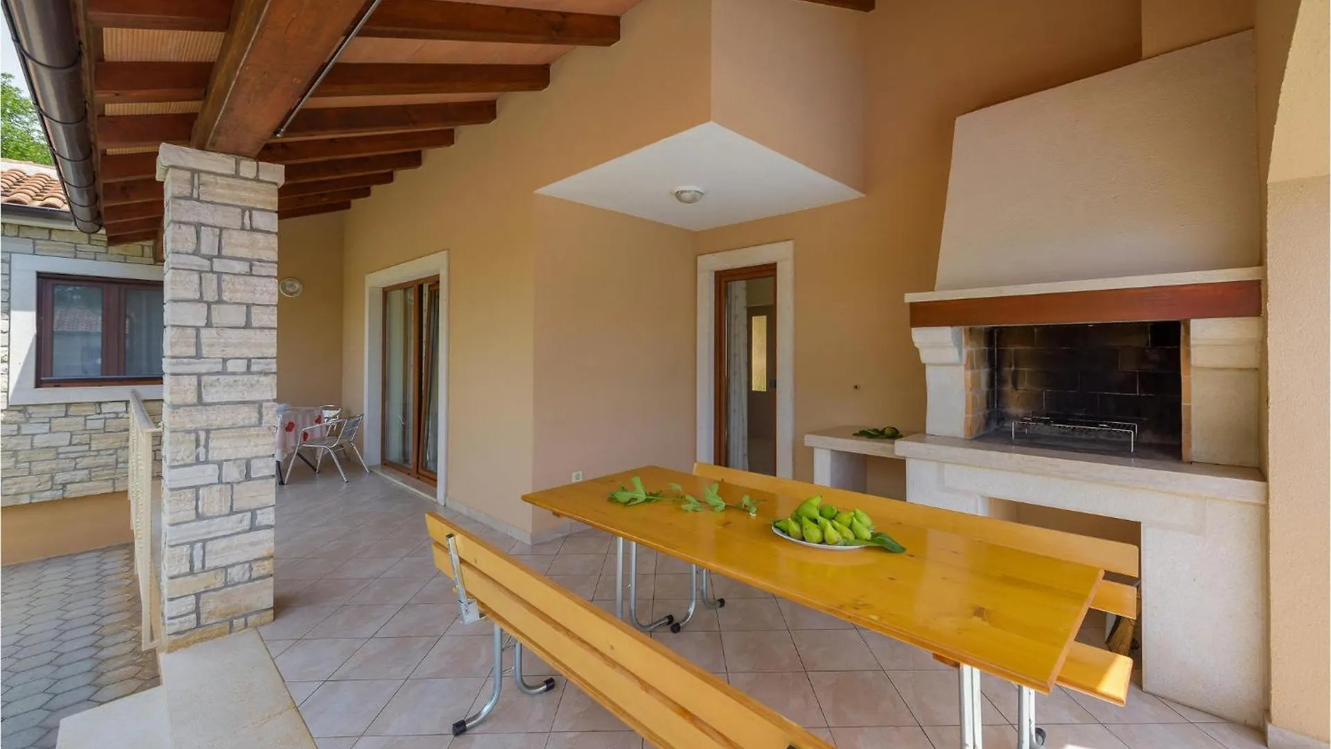 Σπίτι διακοπών Lovely Home In Tinjan With Wifi